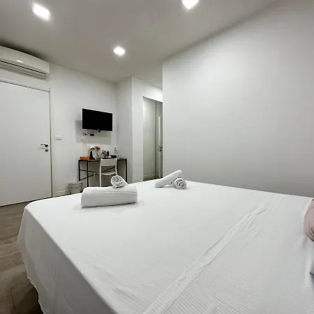 Vatican Whole 3 Private Apartment